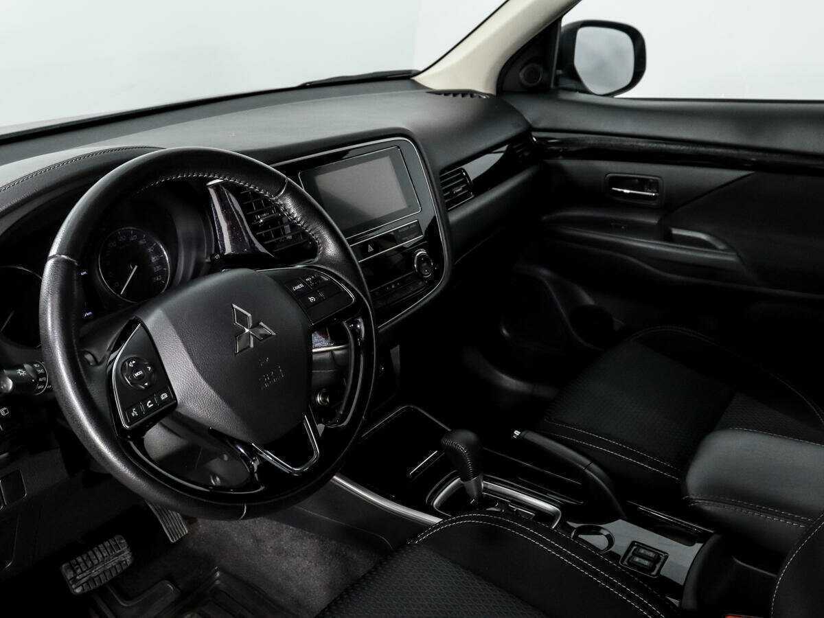 Mitsubishi Outlander б/у, 2019, Вариатор. Фото: #8