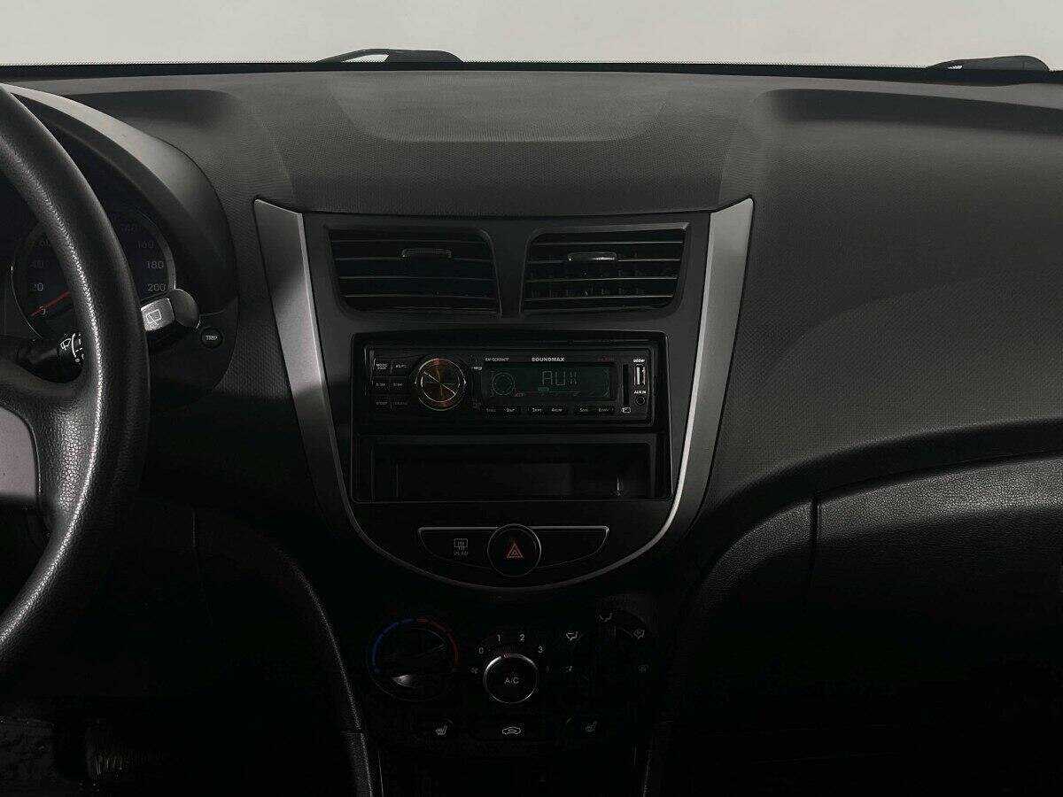 Hyundai Solaris б/у, 2016, Автоматическая. Фото: #11