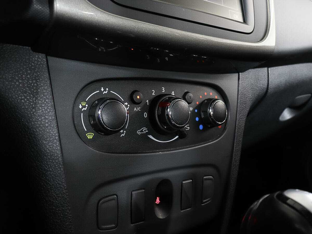 Renault Logan б/у, 2020, Автоматическая. Фото: #14