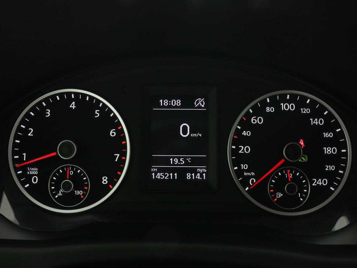 Volkswagen Tiguan б/у, 2016, Роботизированная. Фото: #10