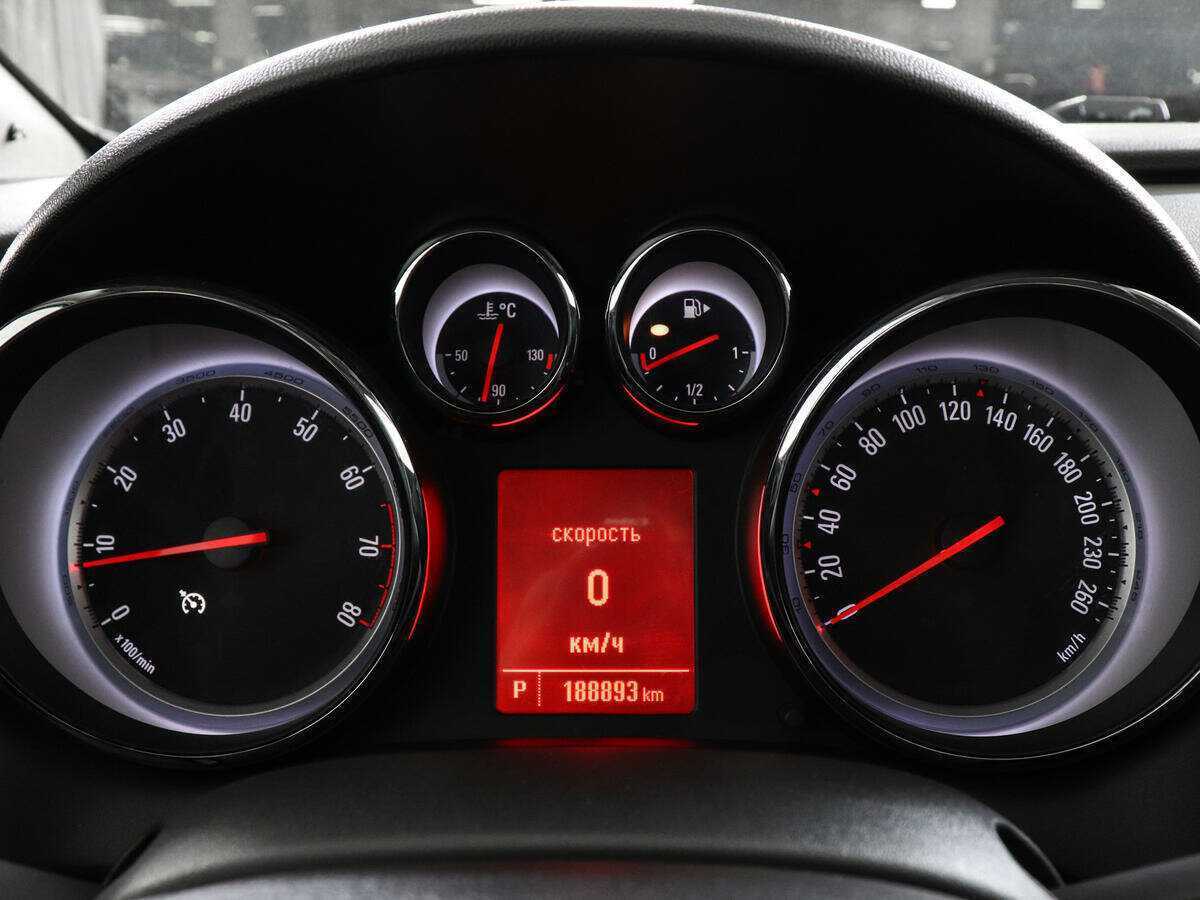 Opel Astra б/у, 2014, Автоматическая. Фото: #6