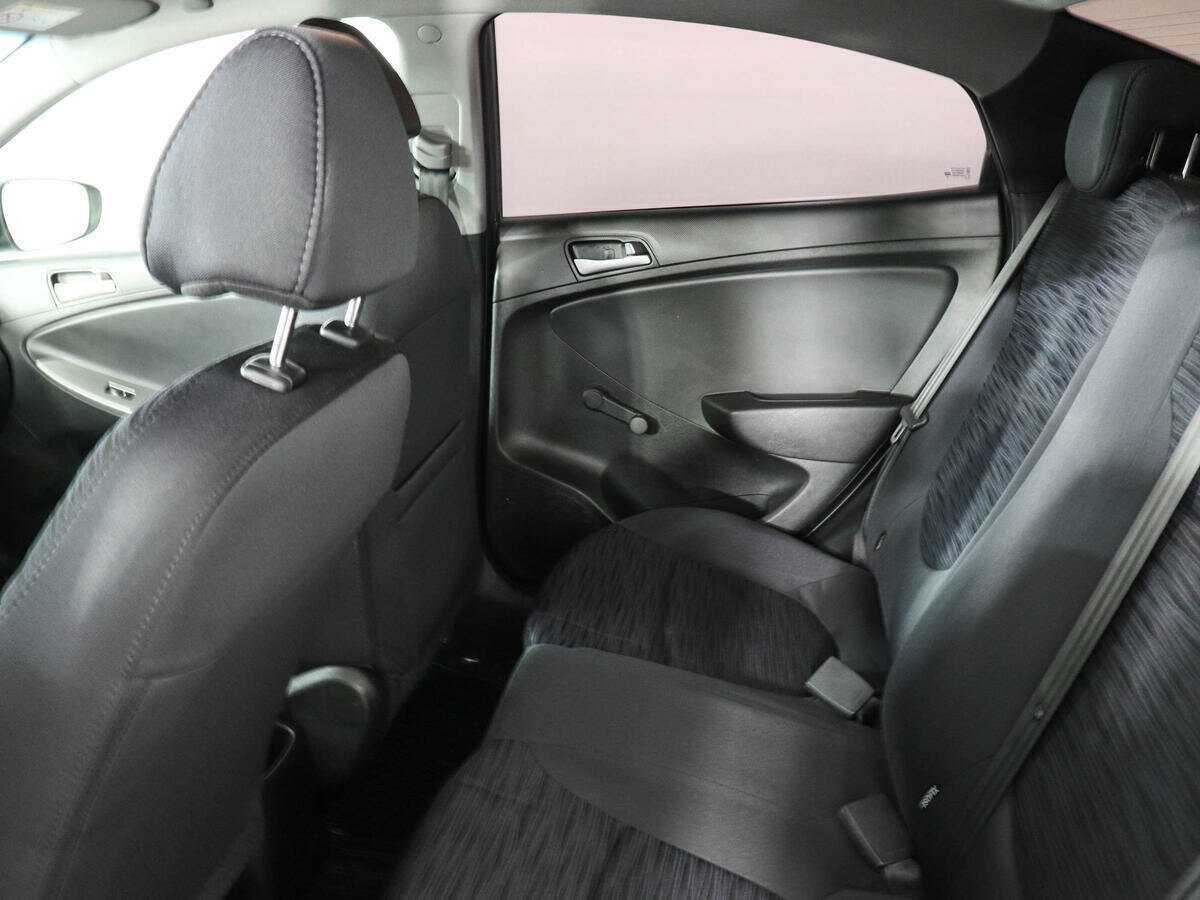 Hyundai Solaris б/у, 2016, Механическая. Фото: #11