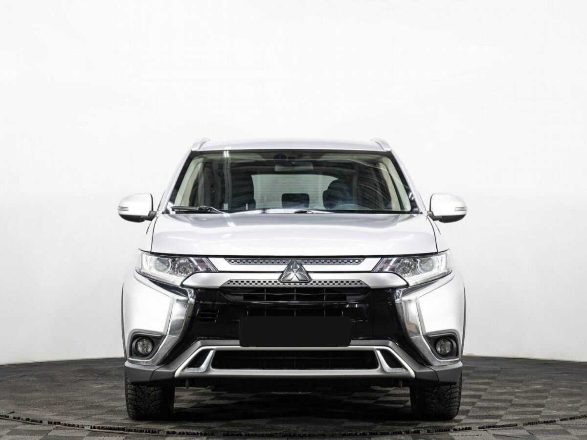 Mitsubishi Outlander б/у, 2019, Вариатор. Фото: #1