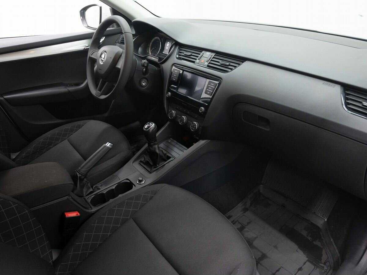 Шкода Октавия б/у, 2019, Механическая. Фото: #19