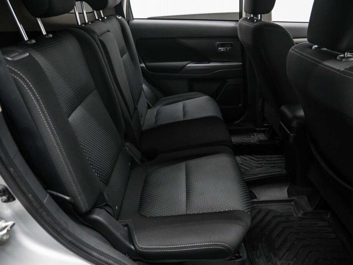 Mitsubishi Outlander б/у, 2016, Вариатор. Фото: #10