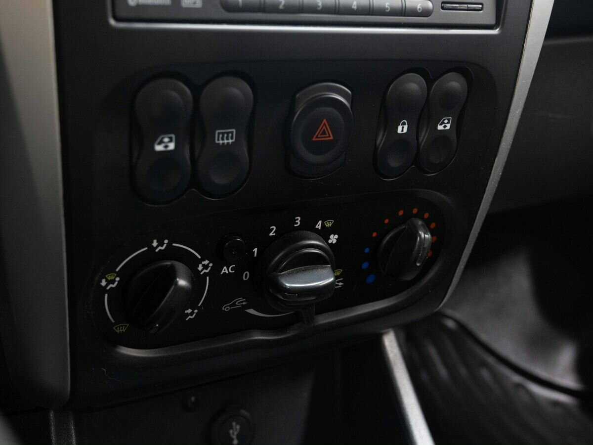 Ниссан Альмера б/у, 2013, Автоматическая. Фото: #17