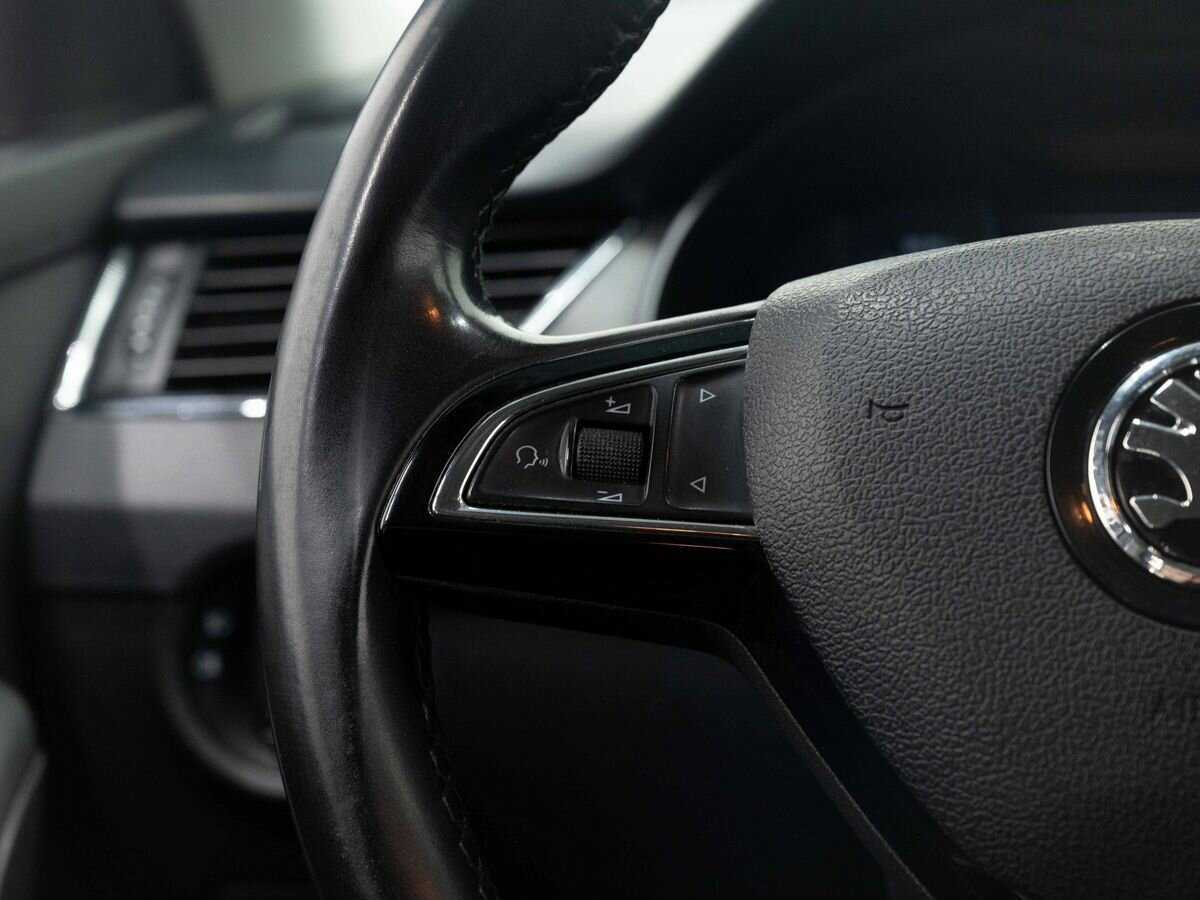 Шкода Октавия б/у, 2019, Роботизированная. Фото: #14