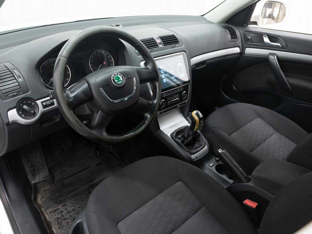 Шкода Октавия б/у, 2012, Механическая. Фото: #6