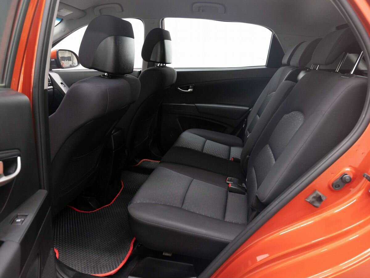 Сан-Ён Актион б/у, 2013, Механическая. Фото: #10