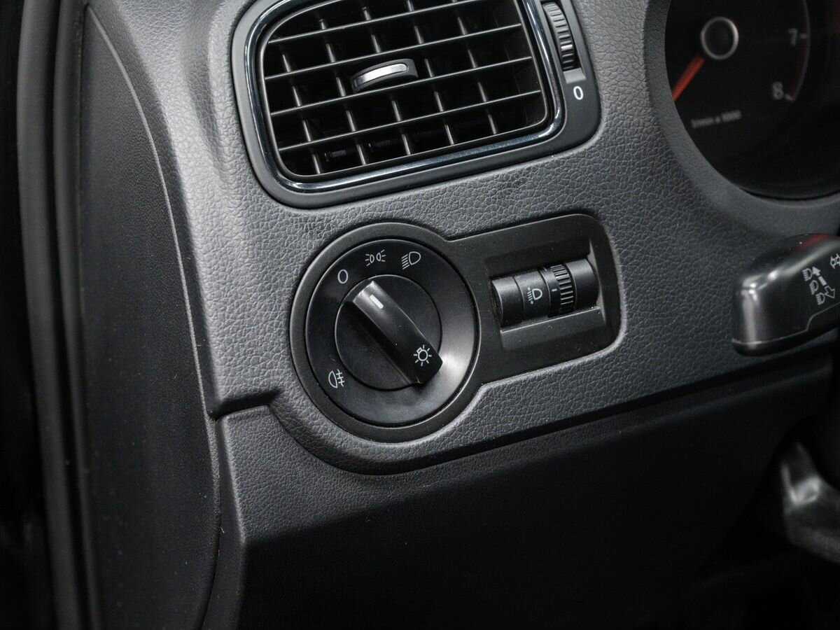 Фольксваген Поло б/у, 2014, Автоматическая. Фото: #16