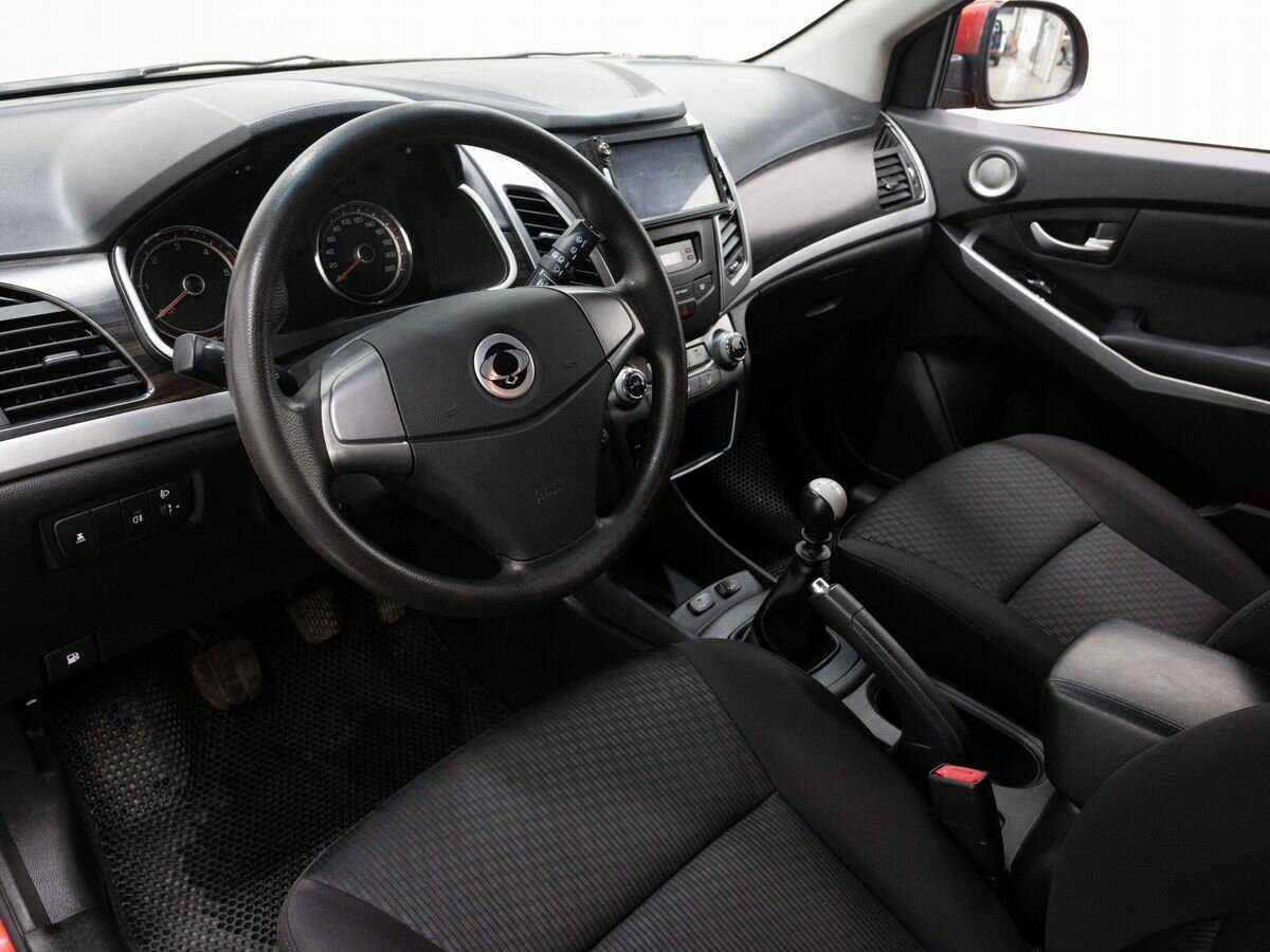 Сан-Ён Актион б/у, 2013, Механическая. Фото: #8