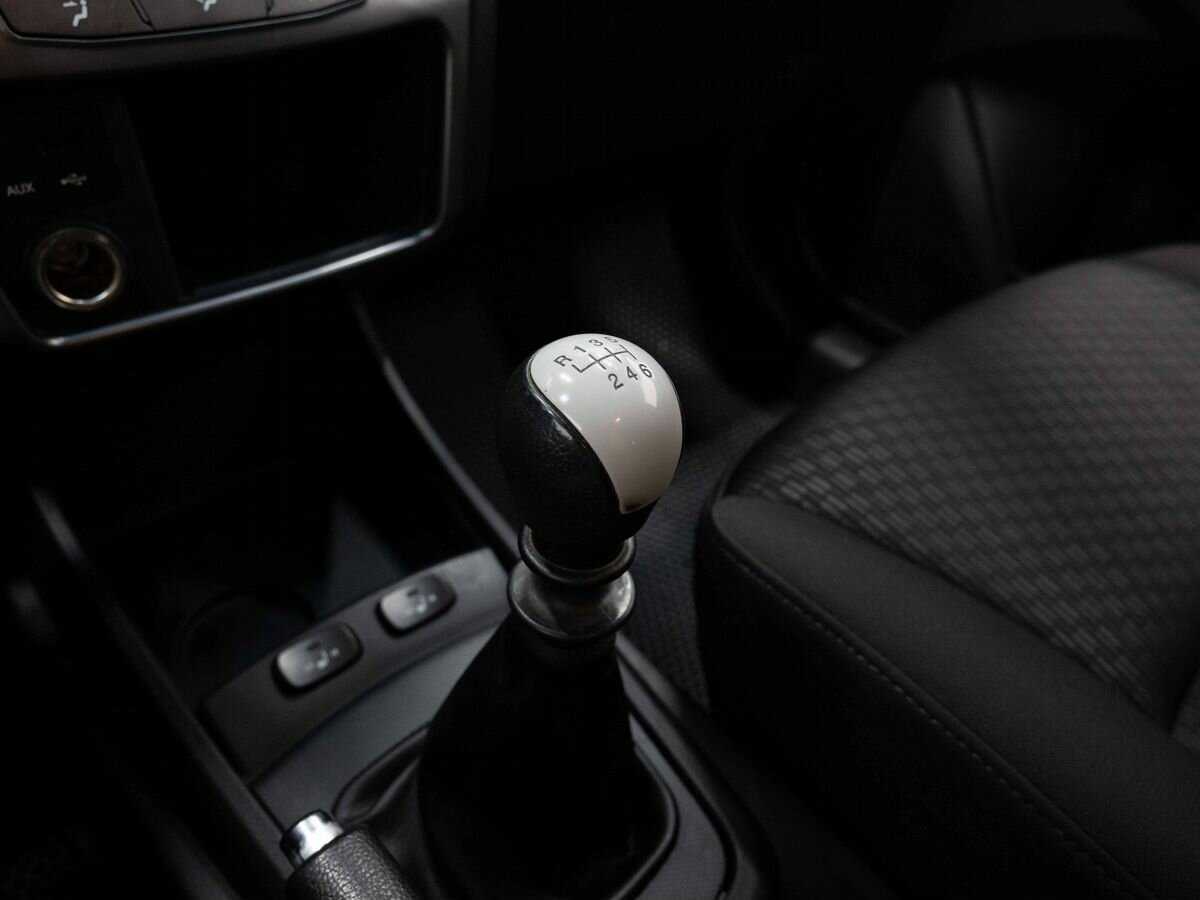 Сан-Ён Актион б/у, 2013, Механическая. Фото: #19