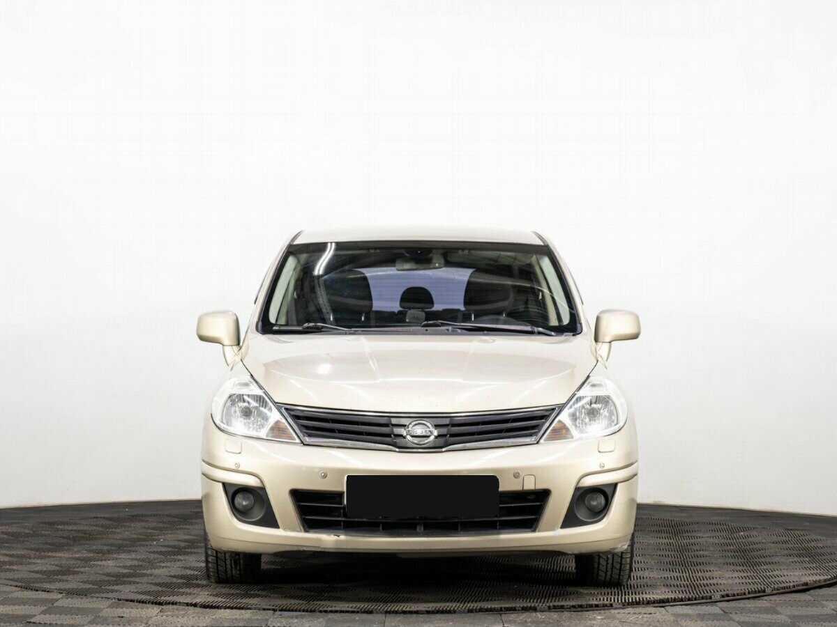 Ниссан Тиида б/у, 2012, Механическая. Фото: #1