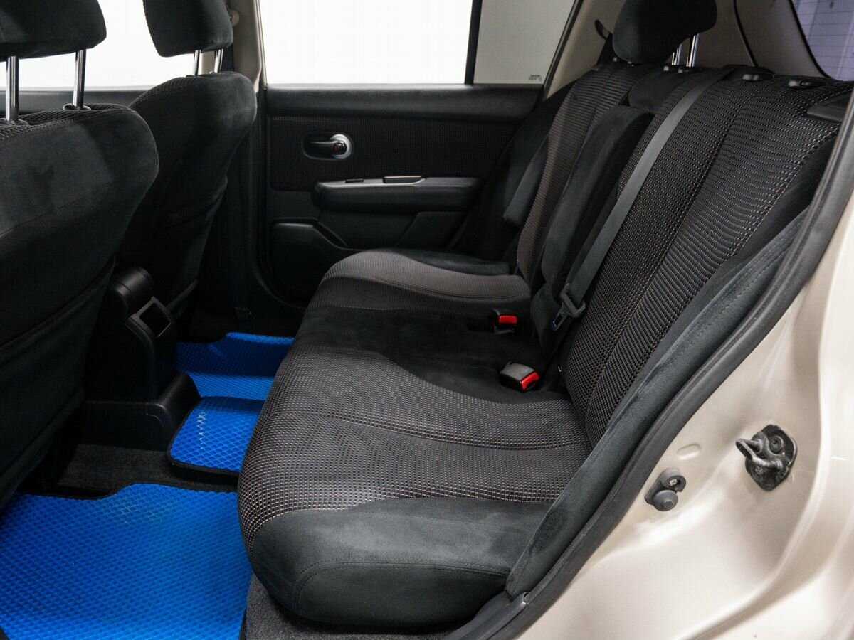 Ниссан Тиида б/у, 2012, Механическая. Фото: #12