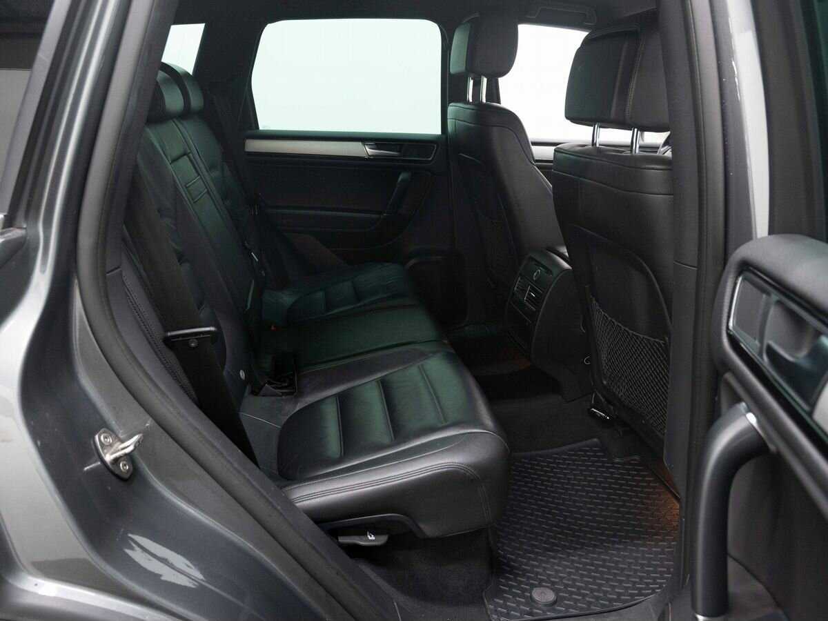 Volkswagen Touareg б/у, 2017, Автоматическая. Фото: #9