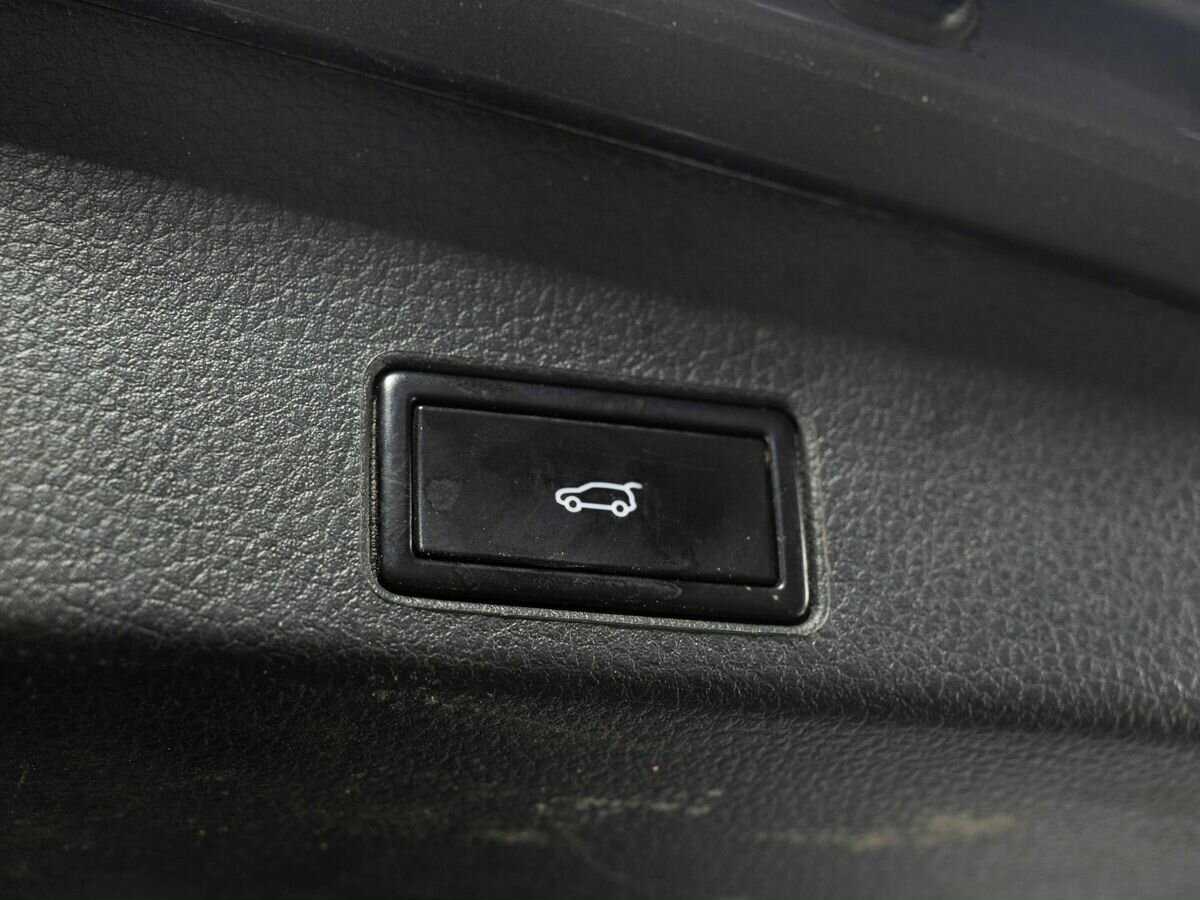 Volkswagen Touareg б/у, 2017, Автоматическая. Фото: #24