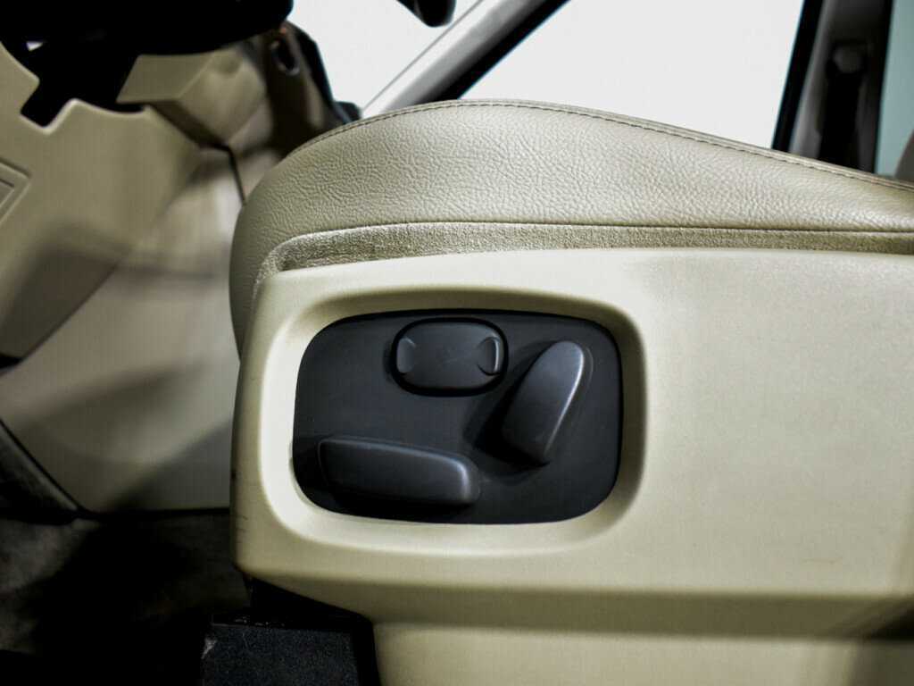 Land Rover Discovery б/у, 2014, Автоматическая. Фото: #9