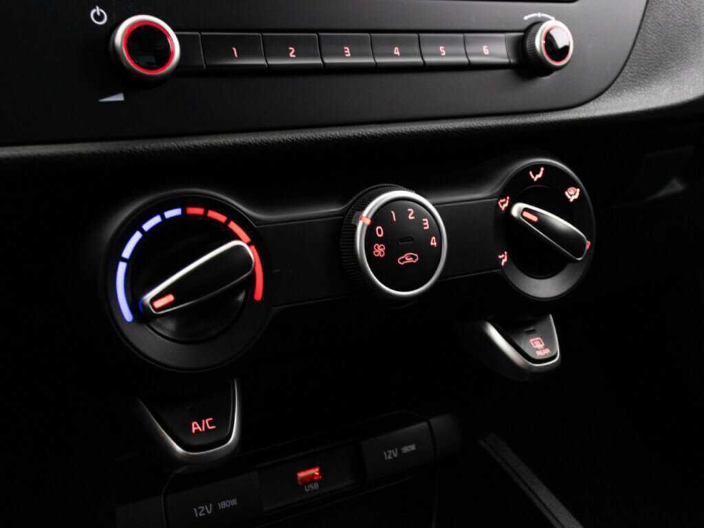 Киа Рио б/у, 2021, Автоматическая. Фото: #17