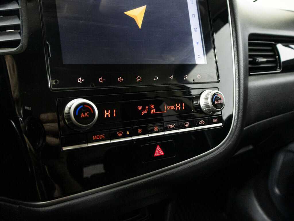 Mitsubishi Outlander б/у, 2021, Вариатор. Фото: #17