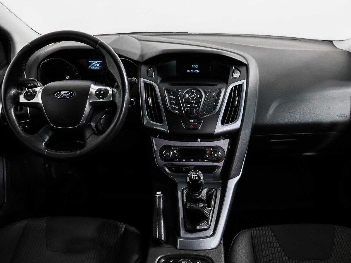 Ford Focus б/у, 2014, Механическая. Фото: #12