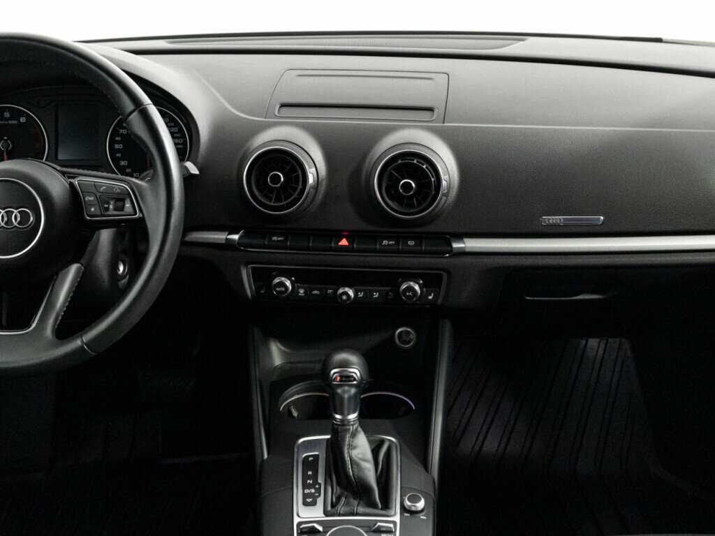 Audi A3 б/у, 2017, Роботизированная. Фото: #13