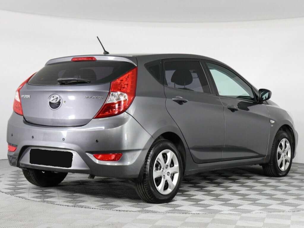 Hyundai Solaris б/у, 2012, Механическая. Фото: #2