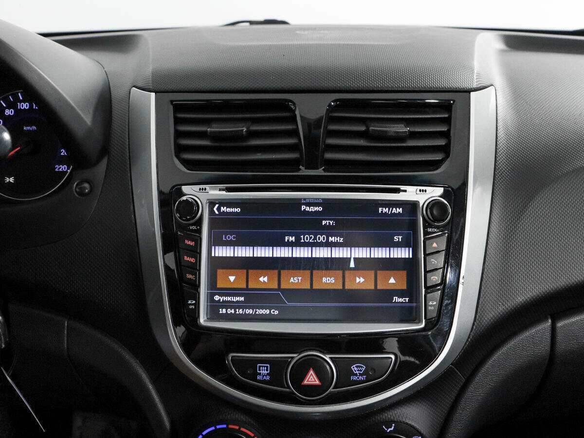 Hyundai Solaris б/у, 2013, Автоматическая. Фото: #12