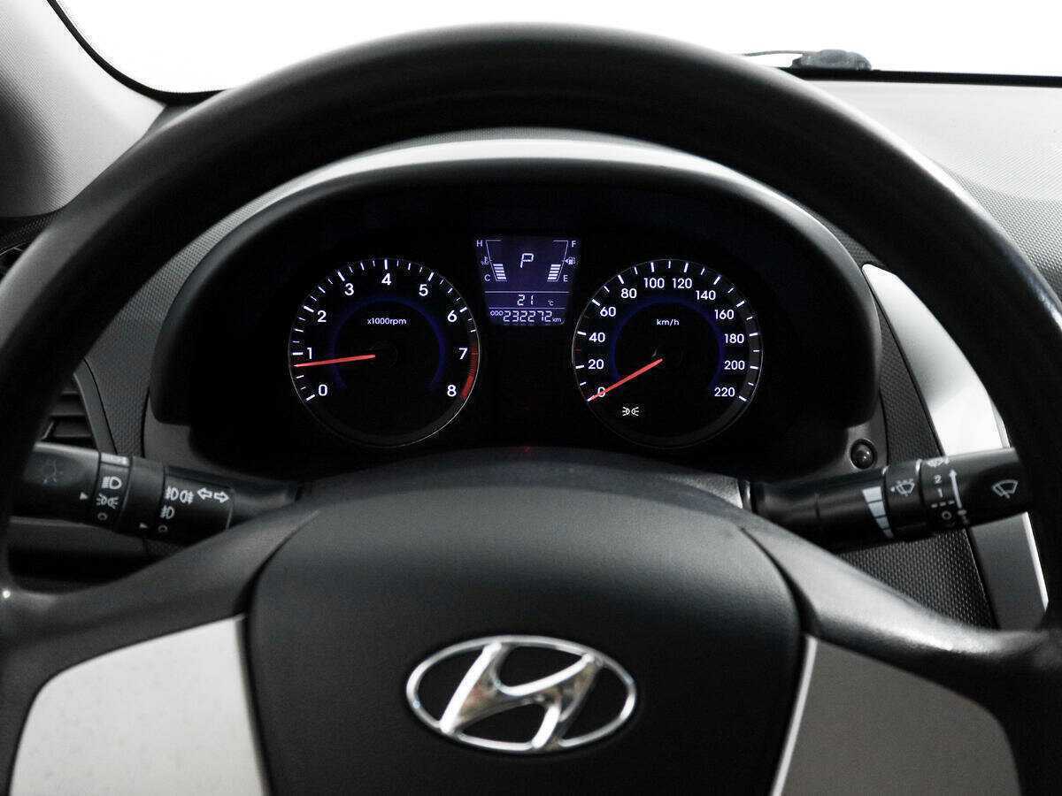 Hyundai Solaris б/у, 2013, Автоматическая. Фото: #14