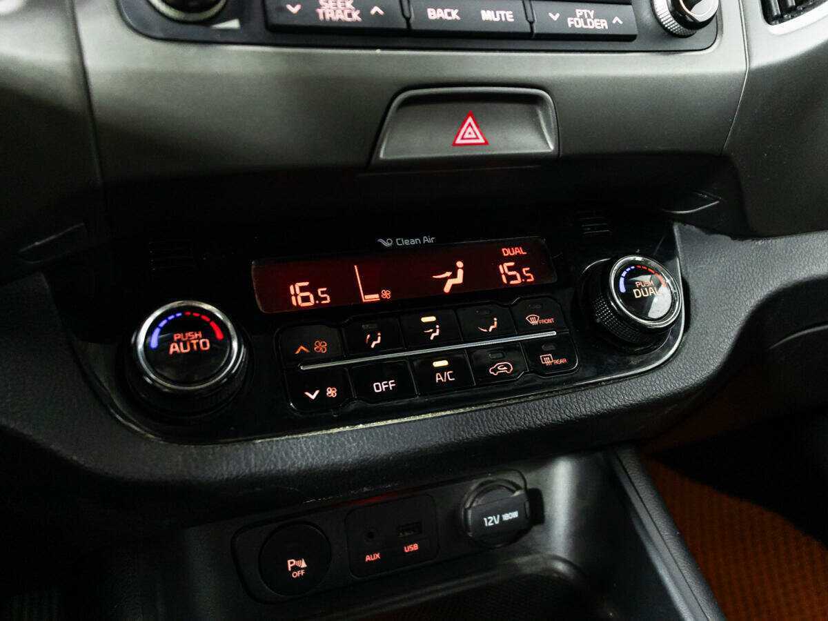 Kia Sportage б/у, 2014, Механическая. Фото: #16