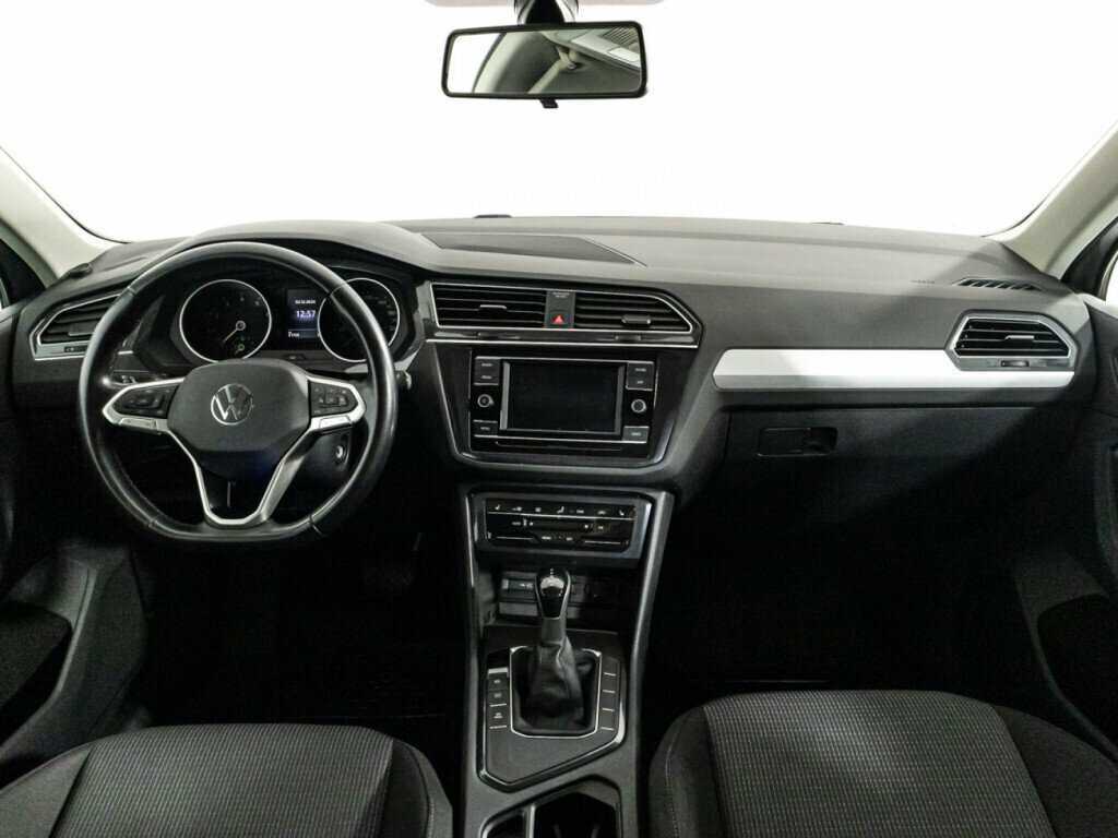 Volkswagen Tiguan б/у, 2021, Роботизированная. Фото: #12