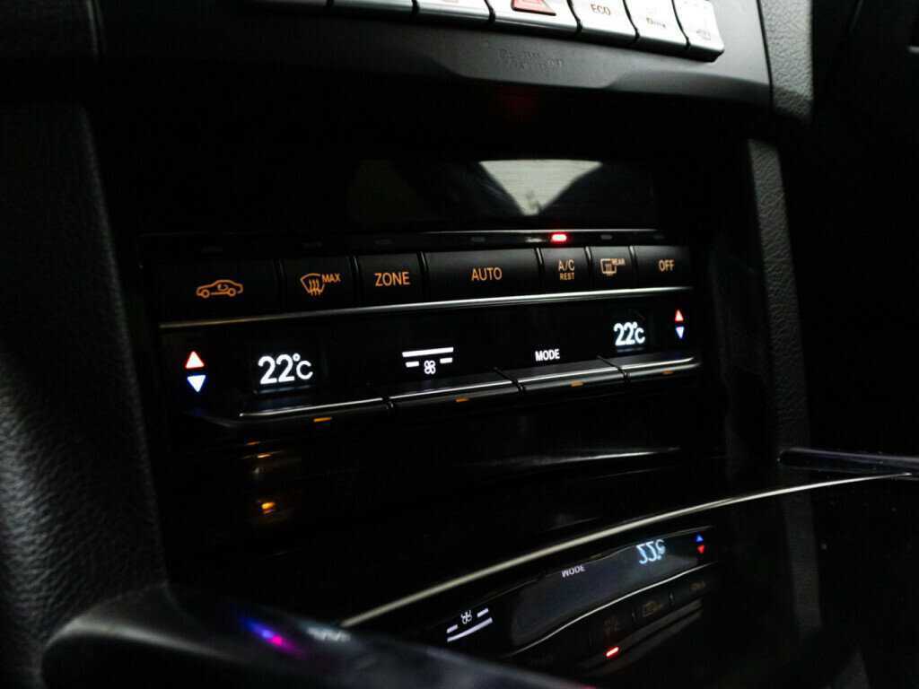 Mercedes-Benz E-Класс б/у, 2013, Автоматическая. Фото: #14