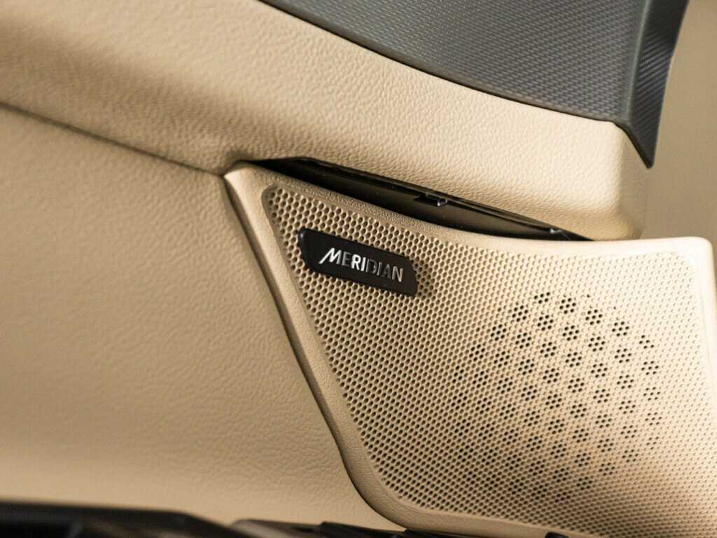 Jaguar XF б/у, 2017, Автоматическая. Фото: #15