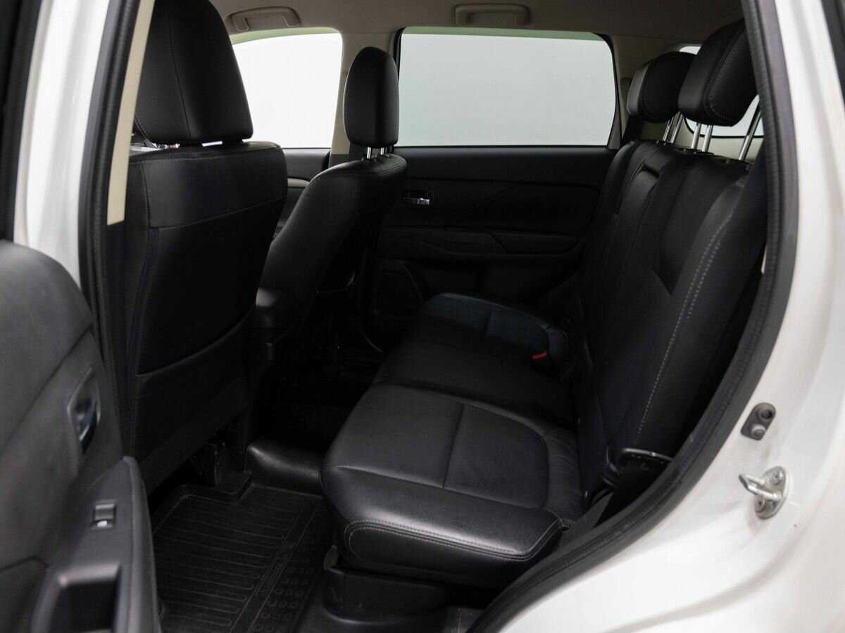 Mitsubishi Outlander б/у, 2015, Вариатор. Фото: #10