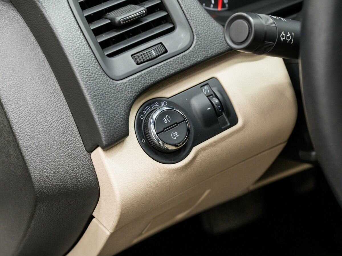 Opel Insignia б/у, 2015, Автоматическая. Фото: #16