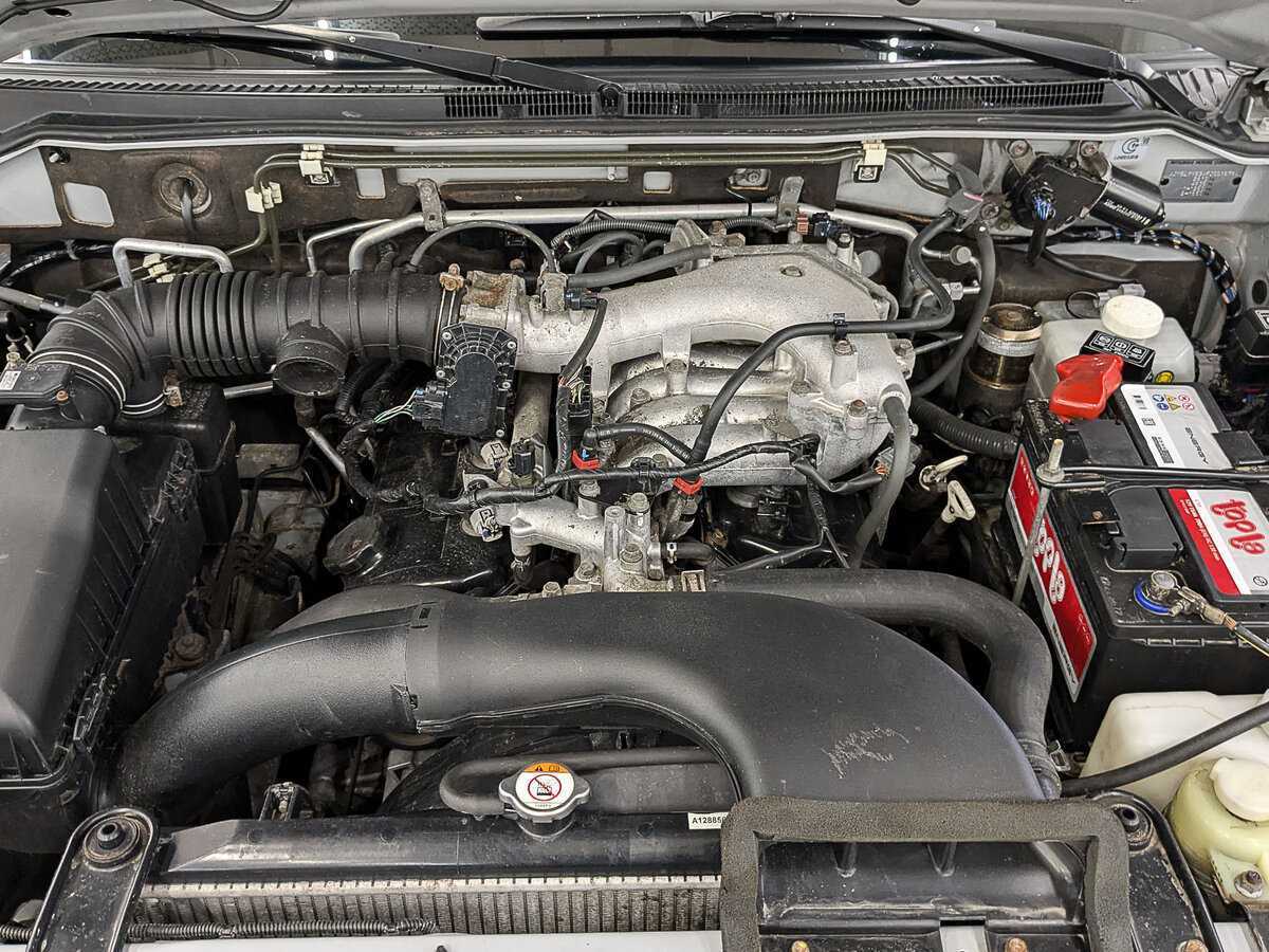 Mitsubishi Pajero б/у, 2014, Автоматическая. Фото: #8