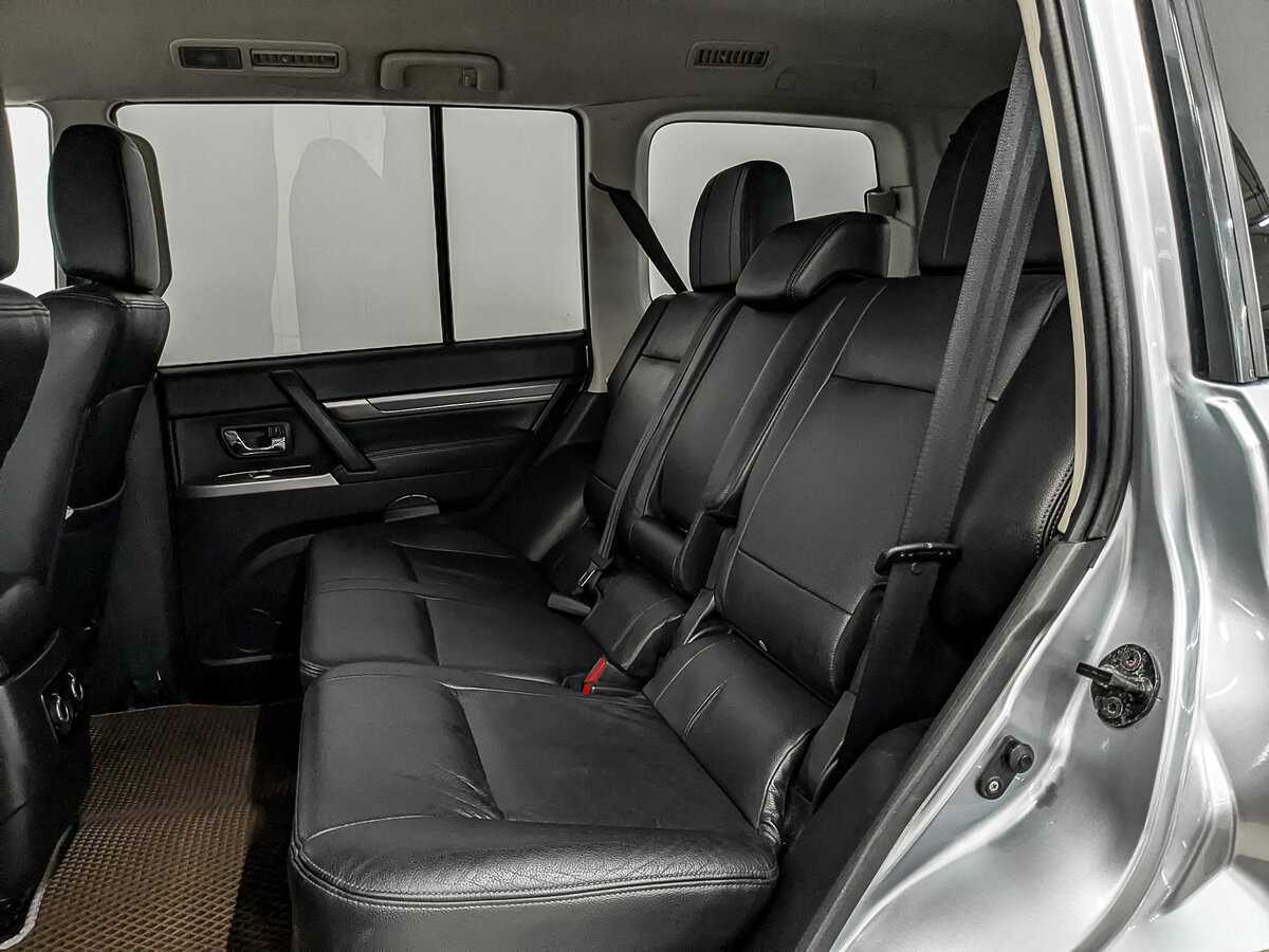 Mitsubishi Pajero б/у, 2014, Автоматическая. Фото: #17