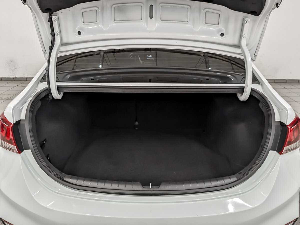 Hyundai Solaris б/у, 2017, Автоматическая. Фото: #9