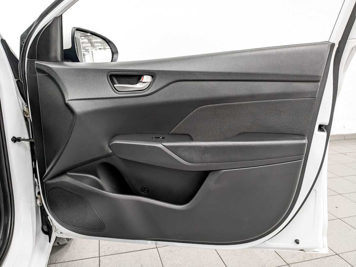 Hyundai Solaris б/у, 2017, Автоматическая. Фото: #23