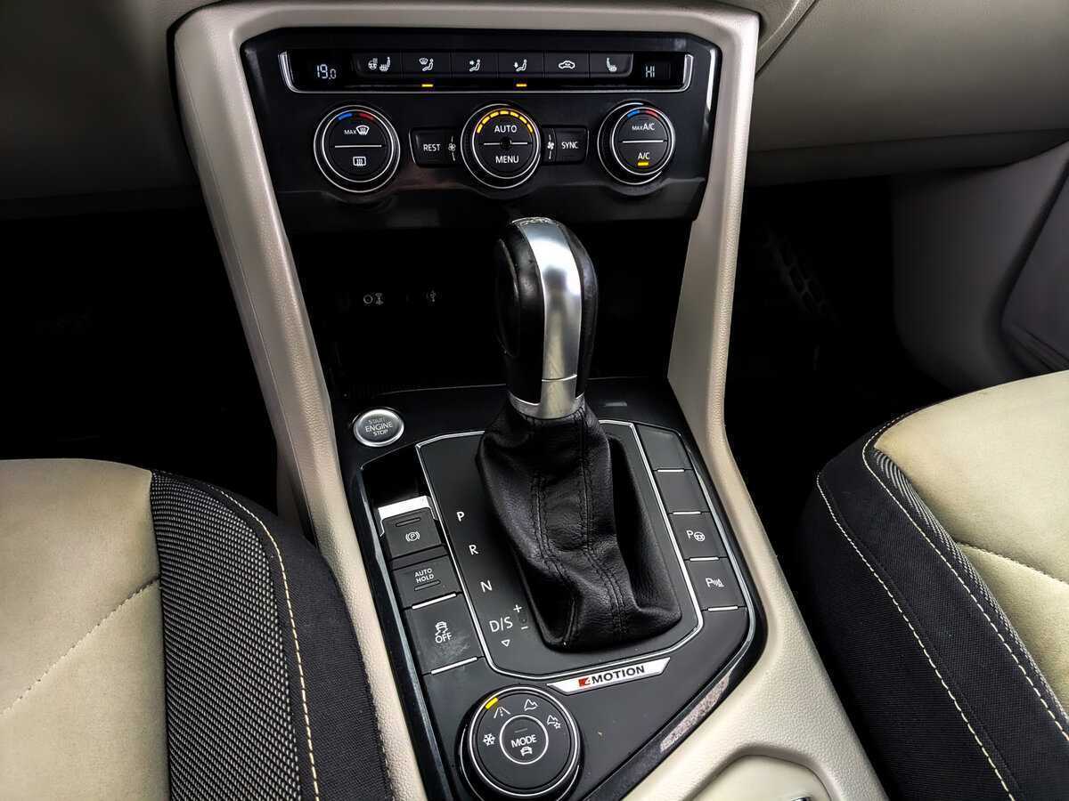 Volkswagen Tiguan б/у, 2017, Роботизированная. Фото: #24