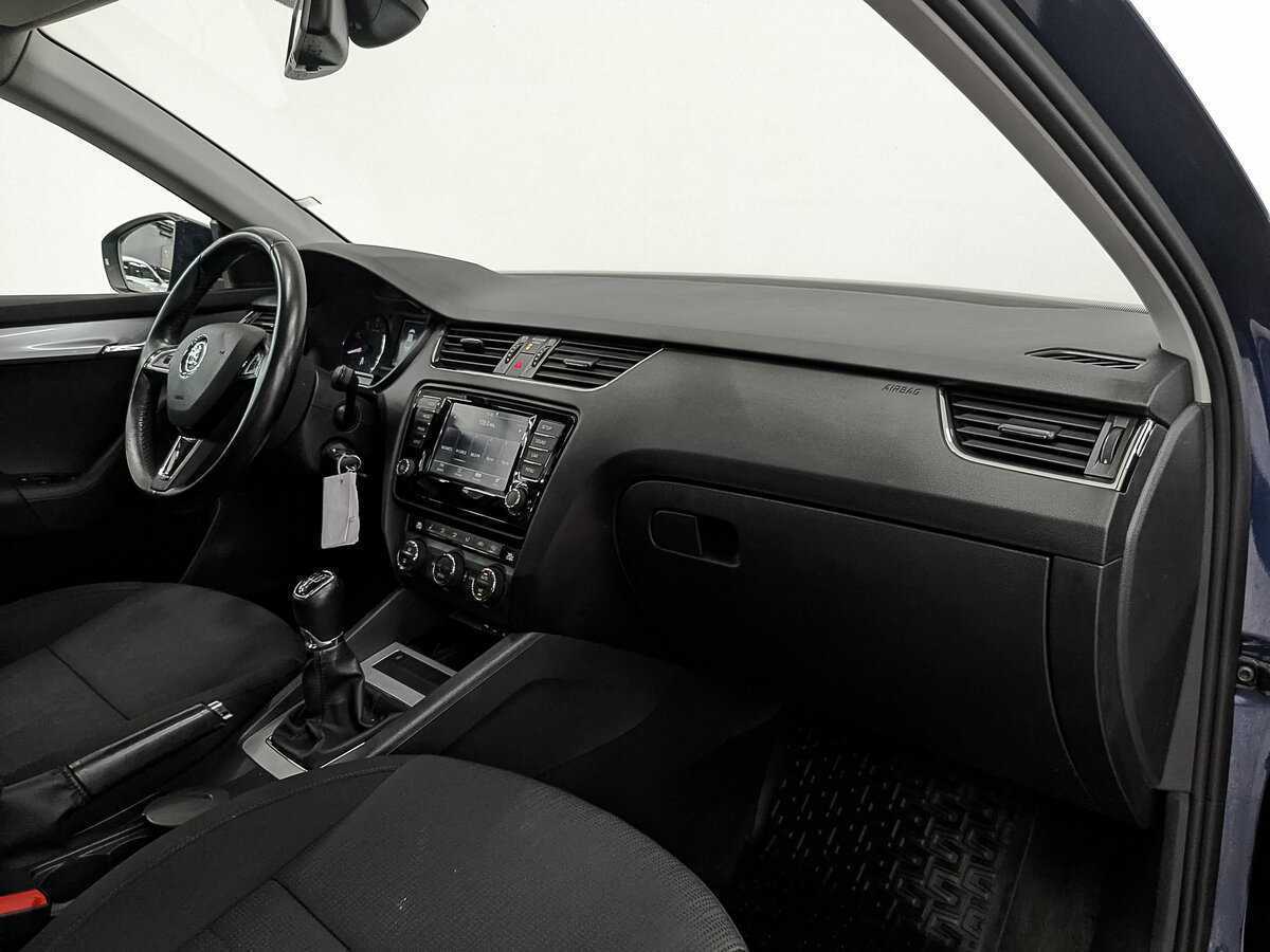 Skoda Octavia б/у, 2015, Механическая. Фото: #11