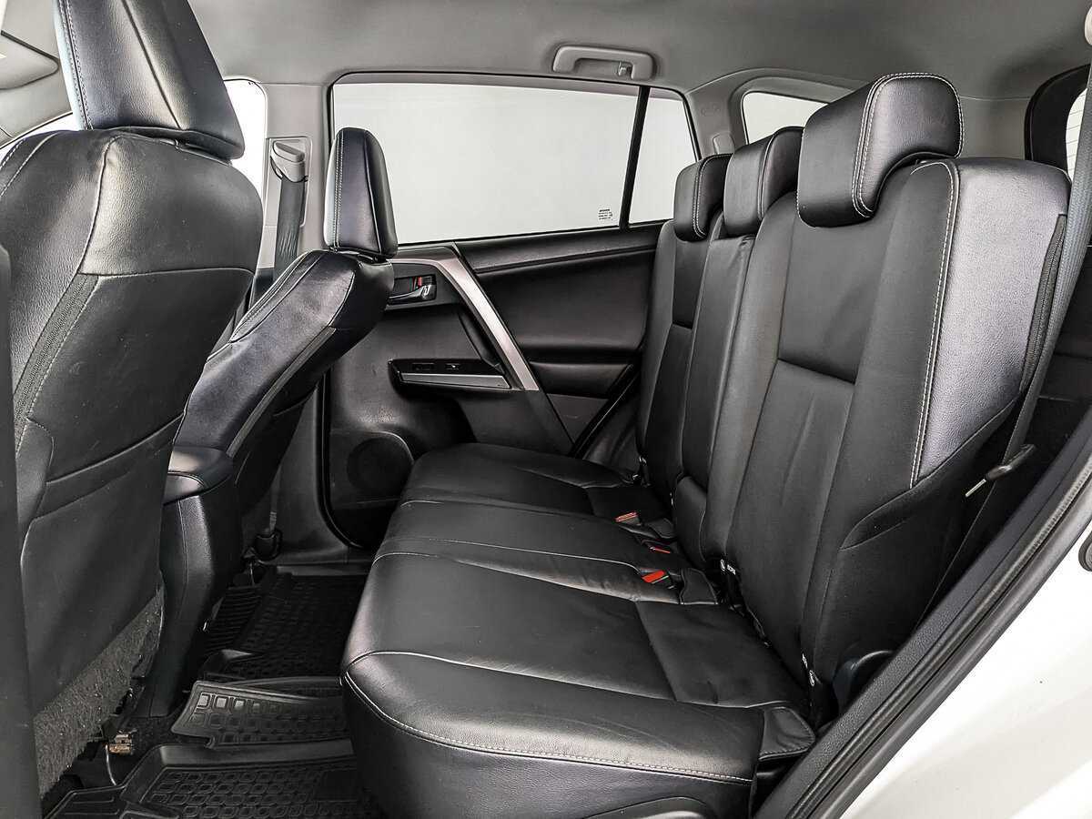 Toyota RAV4 б/у, 2018, Автоматическая. Фото: #15