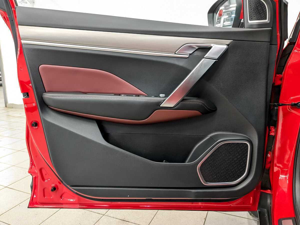 Geely Coolray б/у, 2022, Роботизированная. Фото: #18