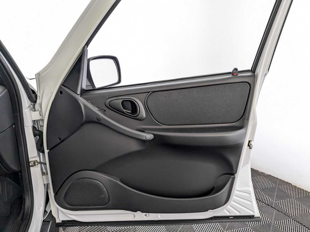 Лада (ВАЗ) Нива б/у, 2024, Механическая. Фото: #23