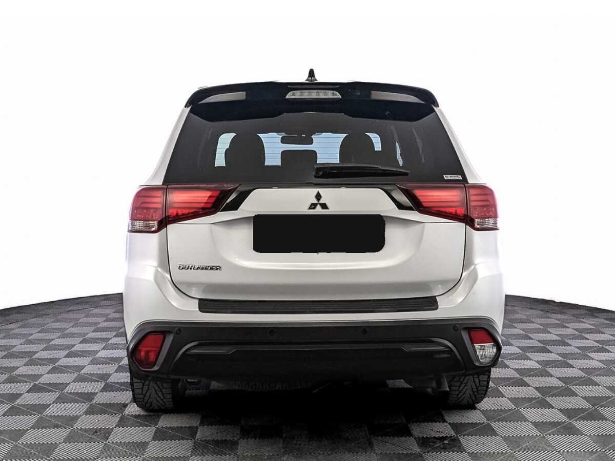 Mitsubishi Outlander б/у, 2022, Вариатор. Фото: #5