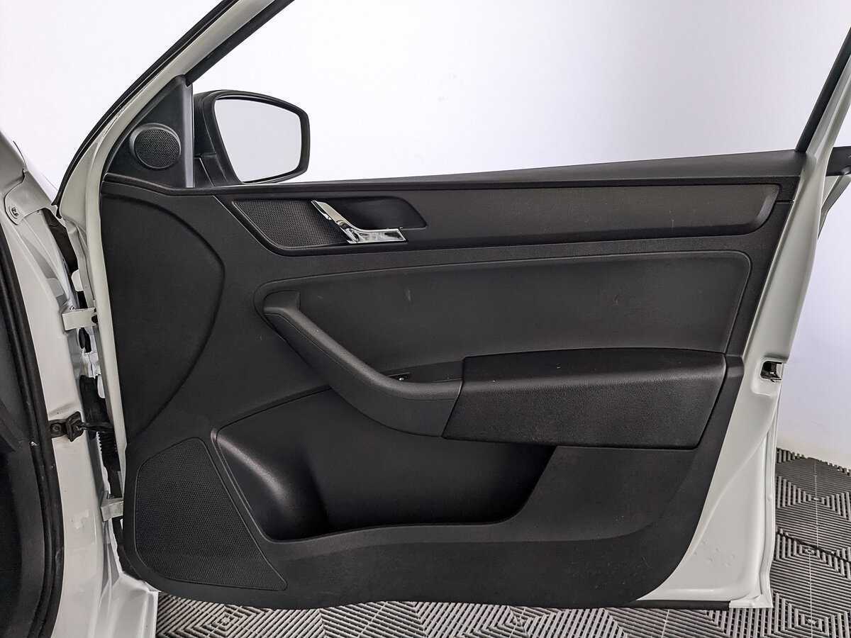 Шкода Рапид б/у, 2017, Механическая. Фото: #24