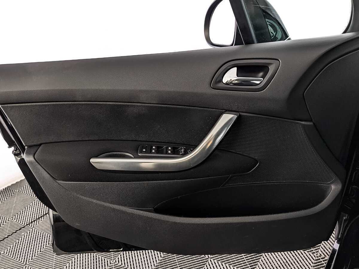 Пежо 408 б/у, 2016, Автоматическая. Фото: #16