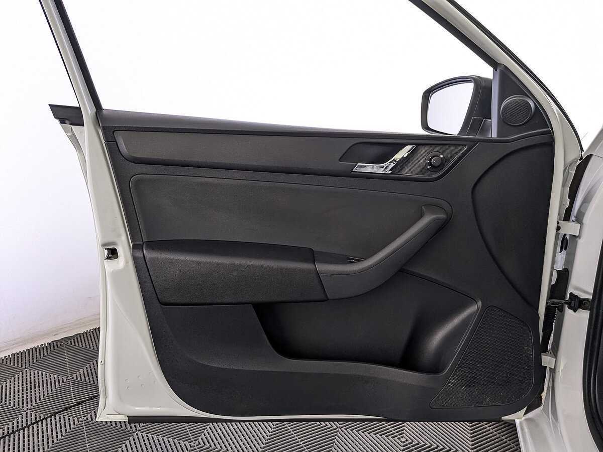 Шкода Рапид б/у, 2017, Механическая. Фото: #18