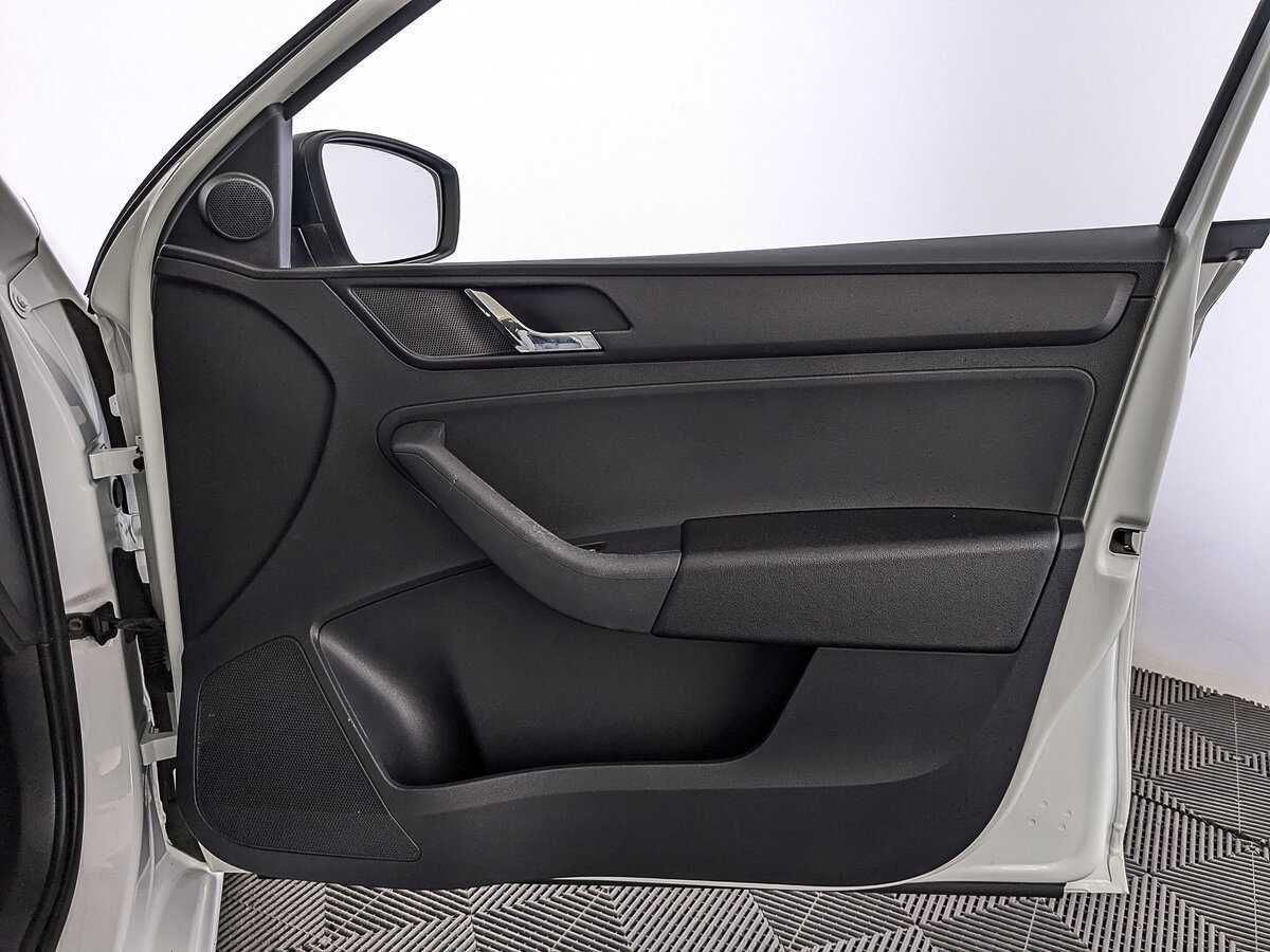 Шкода Рапид б/у, 2017, Механическая. Фото: #24