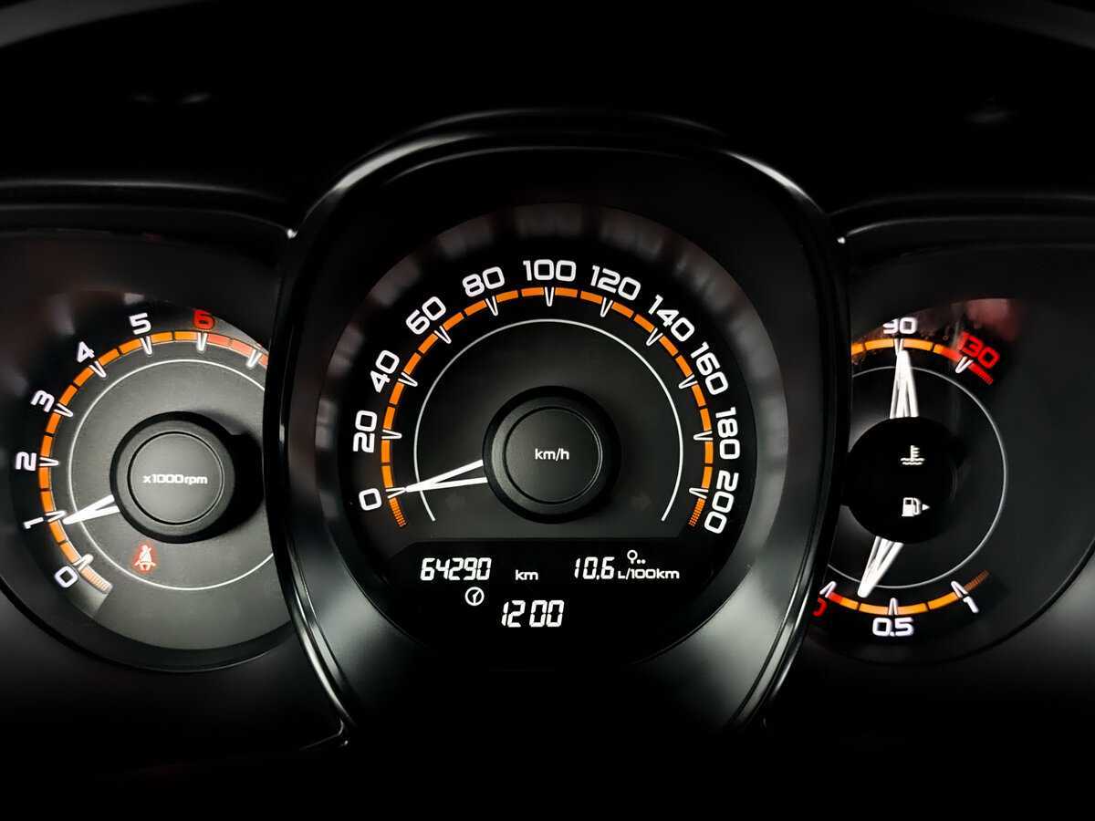 Lada (ВАЗ) Vesta б/у, 2017, Механическая. Фото: #12