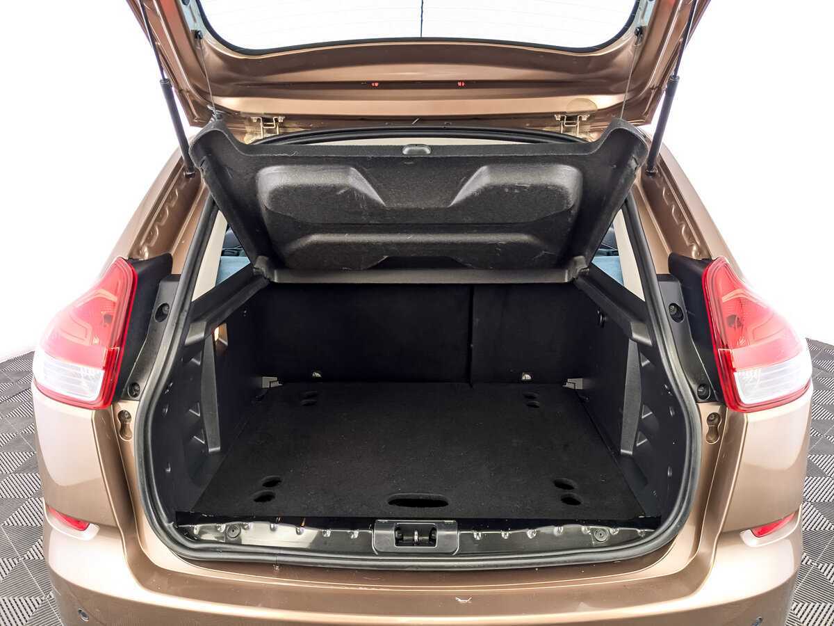 Lada (ВАЗ) XRAY б/у, 2017, Роботизированная. Фото: #9